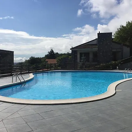 Holiday home Armonie Del - Lakeview Retreat With Private Garden, Pool & Jacuzzi *