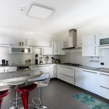 Relaxing Oasis With Private Pool & View Dom wakacyjny Baveno