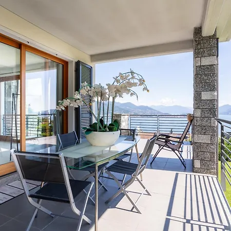 בית נופש Relaxing Oasis With Private Pool & View