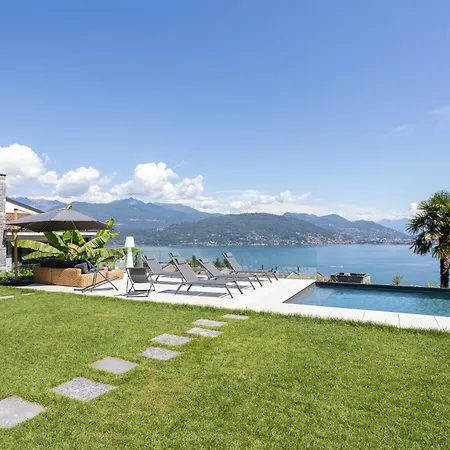 Relaxing Oasis With Private Pool & View Ferienhaus Baveno