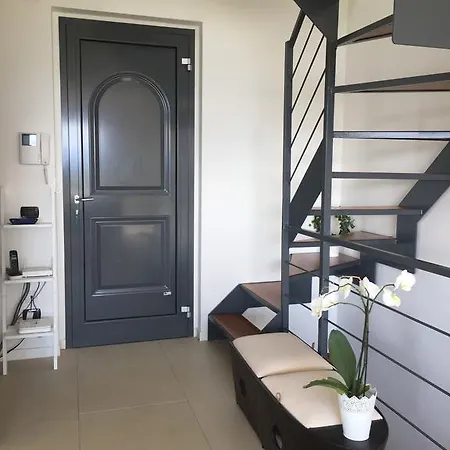 Holiday home Armonie Del - Lakeview Retreat With Private Garden, Pool & Jacuzzi