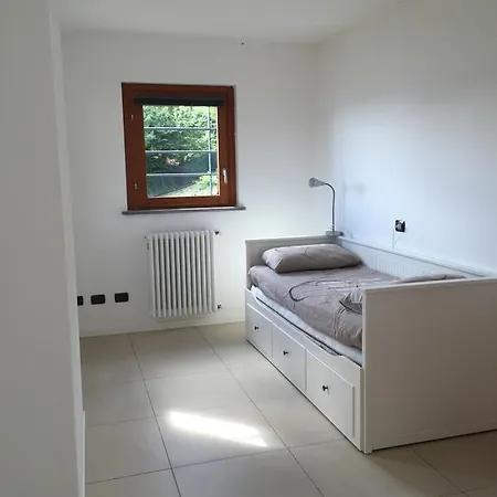 Holiday home Armonie Del - Lakeview Retreat With Private Garden, Pool & Jacuzzi *