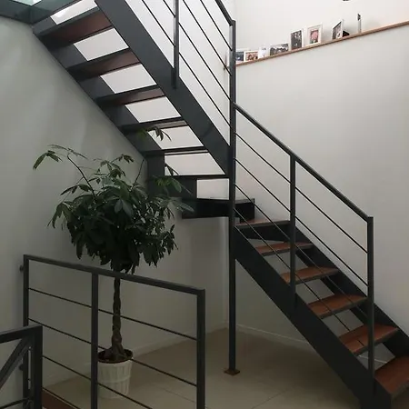 Дом отдыха Armonie Del - Lakeview Retreat With Private Garden, Pool & Jacuzzi