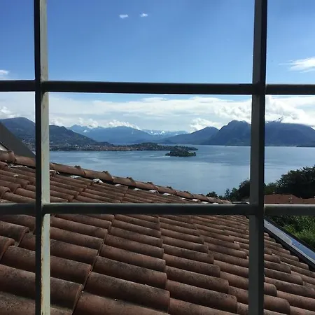 Armonie Del - Lakeview Retreat With Private Garden, Pool & Jacuzzi *