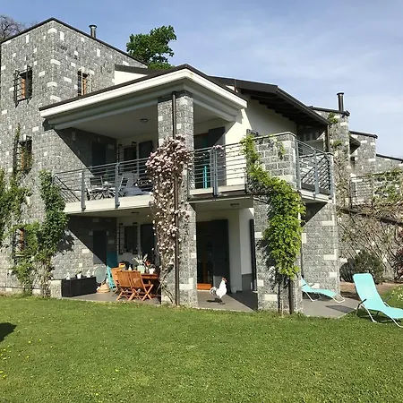 Armonie Del - Lakeview Retreat With Private Garden, Pool & Jacuzzi *