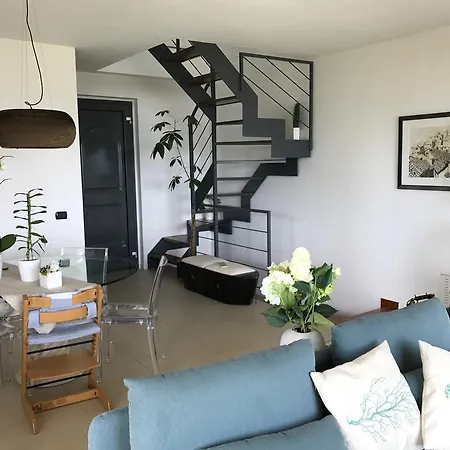 Armonie Del - Lakeview Retreat With Private Garden, Pool & Jacuzzi Дом отдыха Бавено